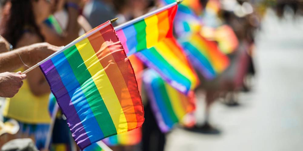 В Латвии назначили проведение гей-парада на день ВДВ