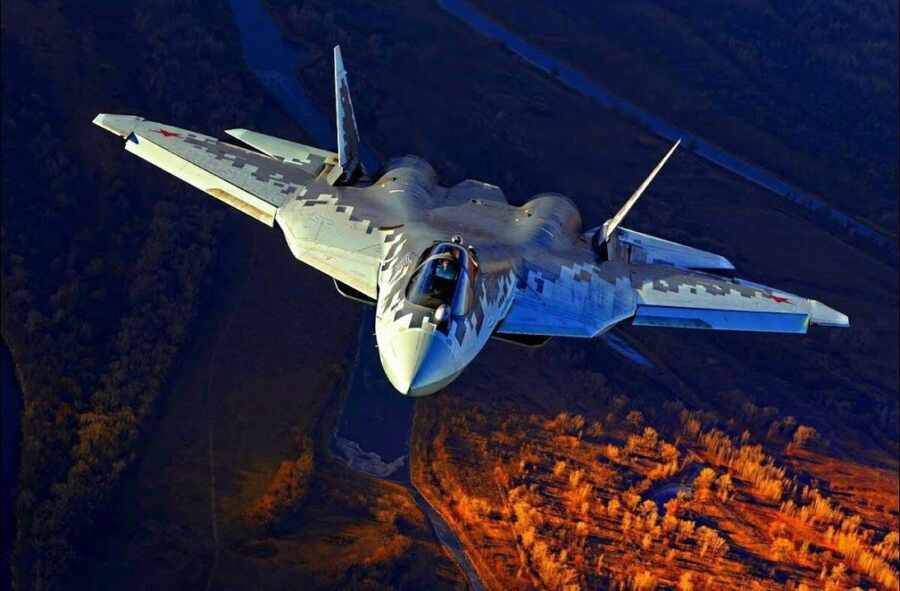 В Индии назвали российский Су-57 вызовом для американских F-22