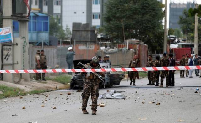 В Кабуле во время молитвы у дворца президента упали несколько ракет