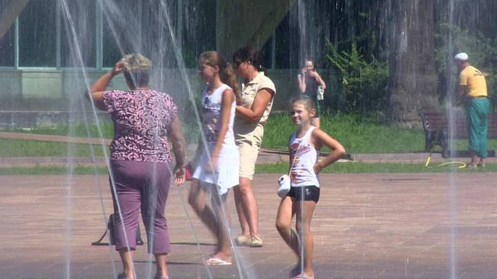 Чрезвычайно жарко: гостей и жителей Сочи предупредили об очередном тепловом ударе