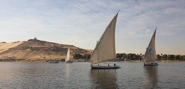Археологи нашли в Египте останки древнего военного судна и мира
