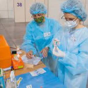 Центры массовой вакцинации в Запорожской области будут работать каждый день