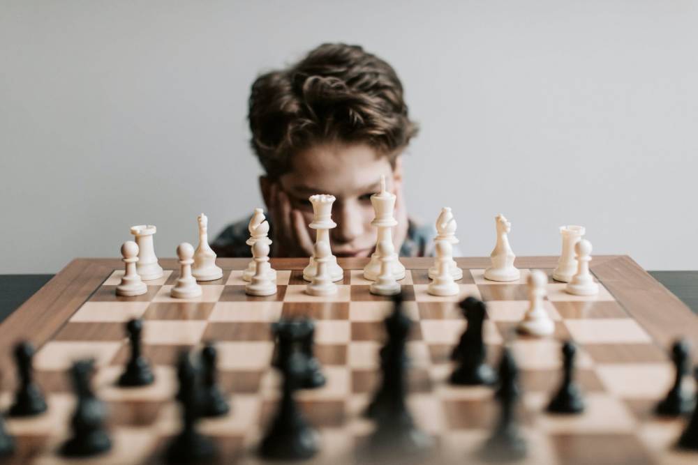 Игра, в которой нельзя без мата: Всемирный день шахмат отмечают школьники и взрослые – Учительская газета