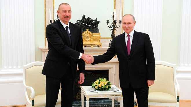 «Мы сотрудничаем все активнее»: Путин и Алиев обсудили ситуацию в Нагорном Карабахе