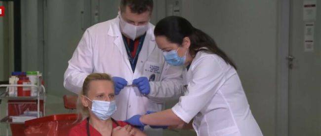 В Украине с 21 июля COVID-прививку могут сделать все желающие