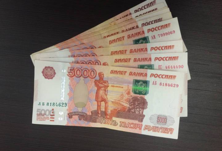 Алиментщик из Сланцев погасил долг размером в 140 тысяч под угрозой «уголовки»
