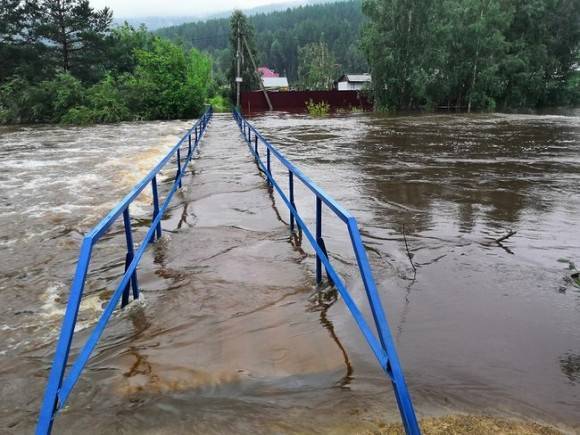 Паводок в Хабаровском крае разрушил девять автомобильных мостов