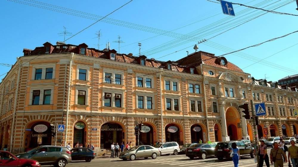 Петербуржцы просят губернатора сохранить культурное наследие Апраксина двора
