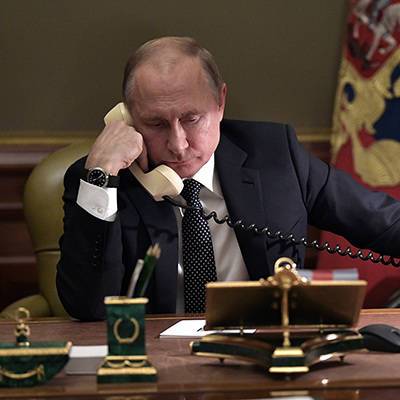 Владимир Путин провел телефонный разговор с канцлером фрг Ангелой Меркель