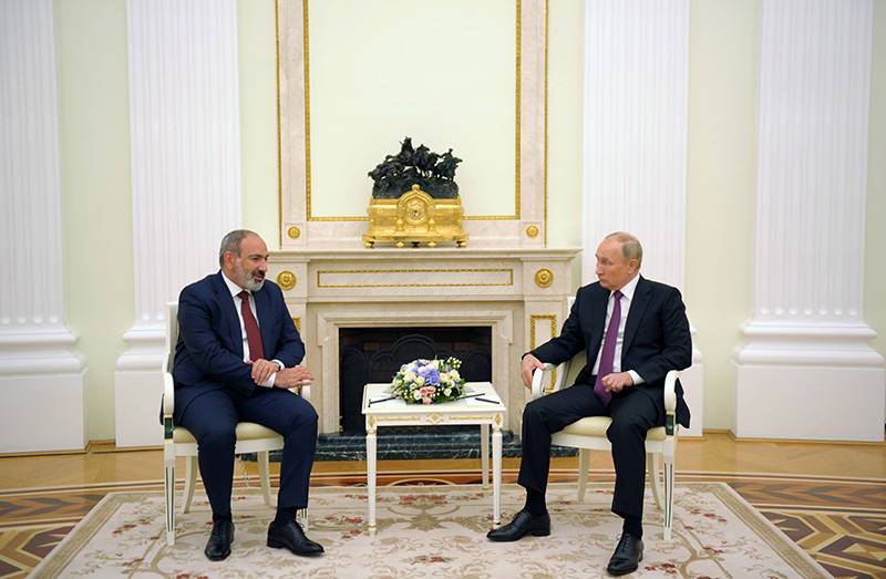 Путин и Пашинян обсудили Нагорный Карабах
