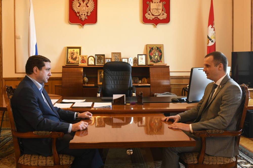 Глава региона и сенатор от Смоленской области обсудили вопросы социально-экономического развития