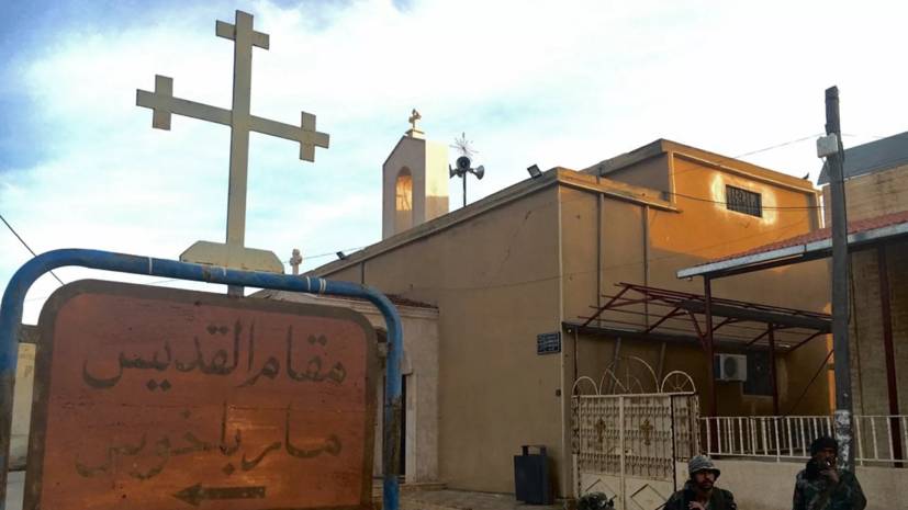 Российские военные совместно с православной церковью провели гуманитарную акцию в Сирии