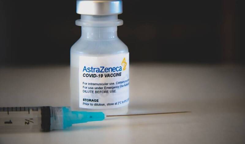 В Австралии скончались еще два привившихся вакциной AstraZeneca
