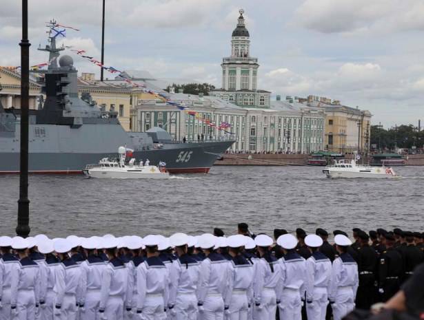 Состоялась Генеральная репетиция Главного Военно-Морского Парада в Санкт-Петербурге и Кронштадте