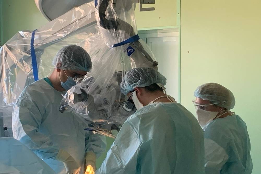 В Рязанской ОКБ появился новый микроскоп для нейрохирургических операций