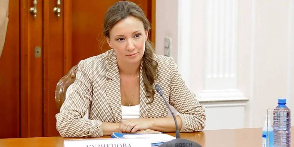 Кузнецова предложила выделять бюджетные средства на оплату услуг нянь для детей-инвалидов