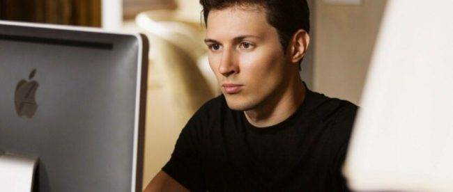 Дуров заявил о слежке за его телефоном