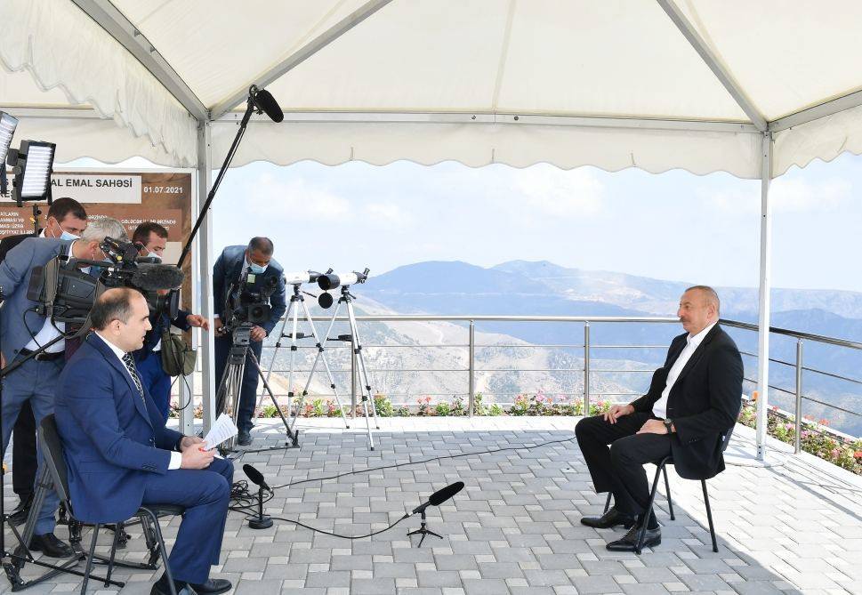 Президент Ильхам Алиев: Мы все видим - и Ханкенди, и коридор