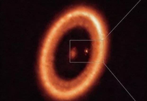 Во Вселенной нашли уникальную планету с диском в 500 раз больше кольца Сатурна
