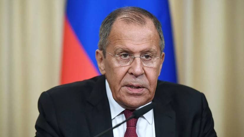 Лавров заявил о попытках Запада создать пояс нестабильности вокруг России
