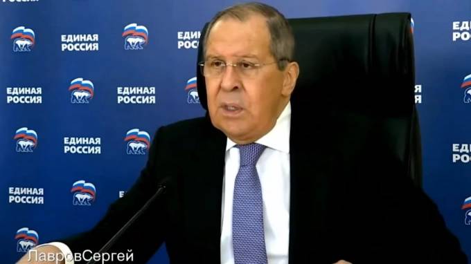 Лавров заявил, что западные спецслужбу не прочь поддержать экстремистские тенденции в России