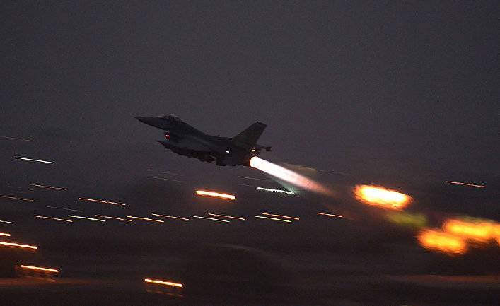 Haber7 (Турция): турецкий F-16 перехватил российский военный самолет!