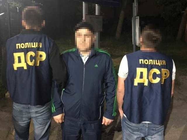 Криминальный авторитет из списка СНБО, он же "смотрящий" за одним из городов Полтавщины, депортирован из Украины