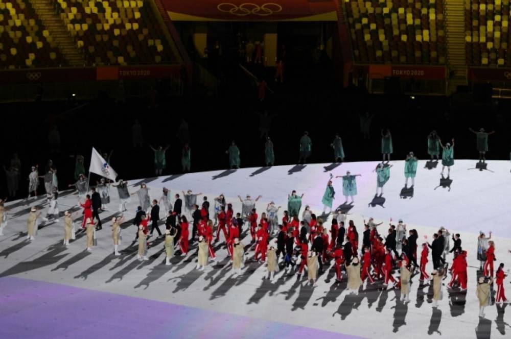 Делегация России приняла участие в параде на церемонии открытия Олимпиады