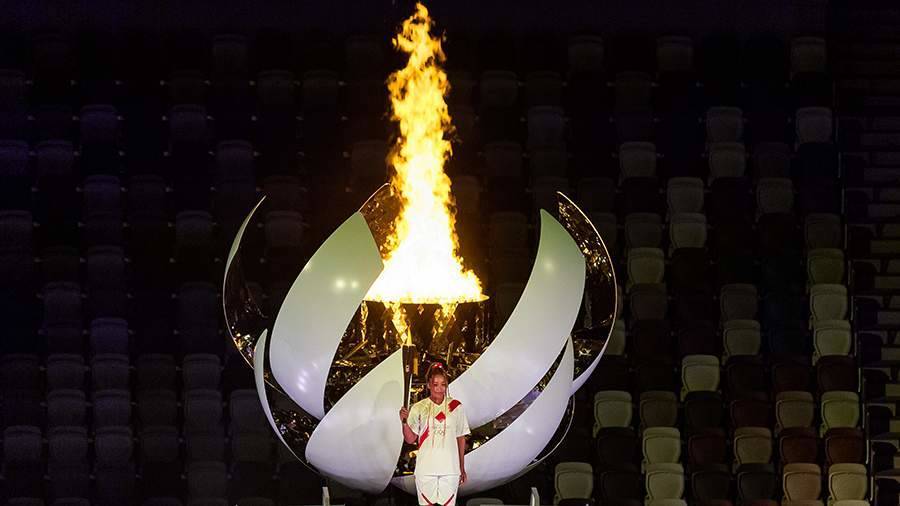 Огонь летних Олимпийских игр зажгла японская теннисистка Наоми Осака
