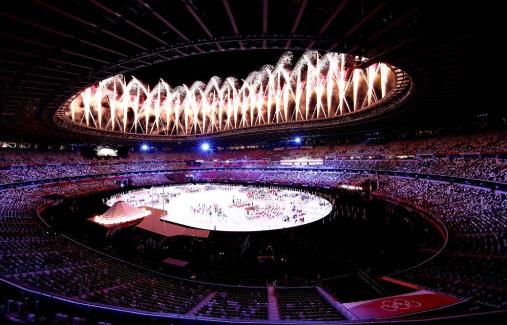 Император Японии официально открыл Олимпийские игры