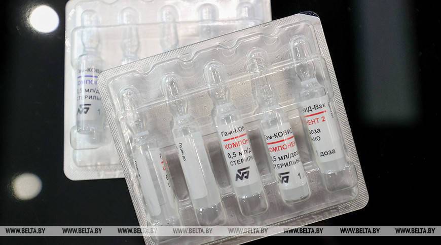 Первый компонент вакцины от коронавируса получили около 227 тыс. жителей Гомельской области