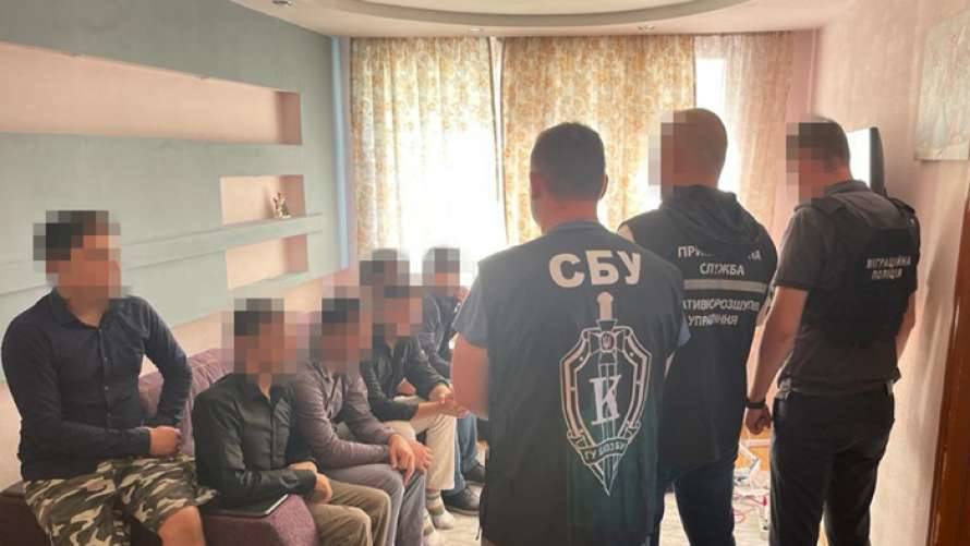 На Луганщине задержали группы нелегальных мигрантов, которые пытались попасть в ЕС
