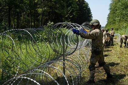 Литве не хватило проволоки для забора на границе с Белоруссией