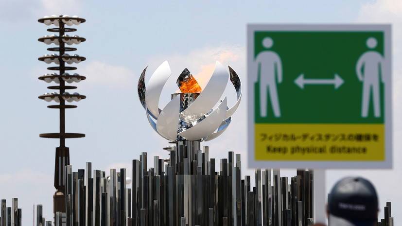 Копию чаши с олимпийским огнём установили на мосту в Токио