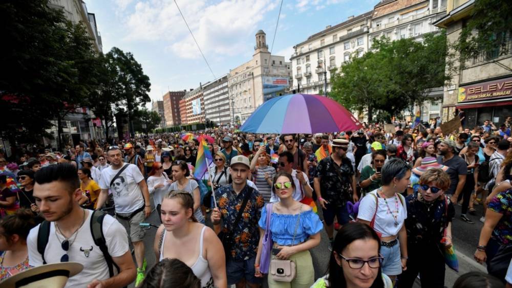 В Будапеште прошёл марш в защиту ЛГБТ-сообщества