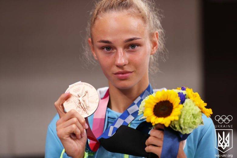 «Українська Анаконда»: що відомо про Дар’ю Білодід, котра принесла Україні першу медаль Олімпіади в Токіо