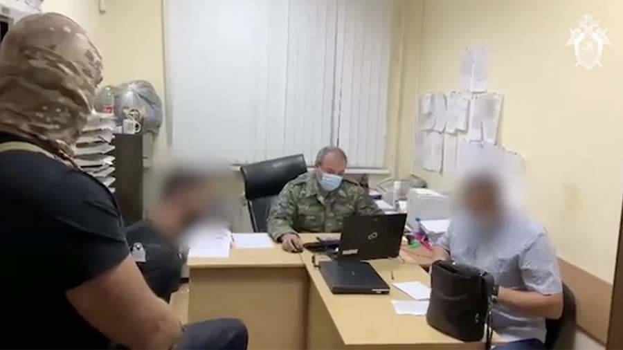 Задержанного за убийство полицейского в Ставрополе доставили на допрос