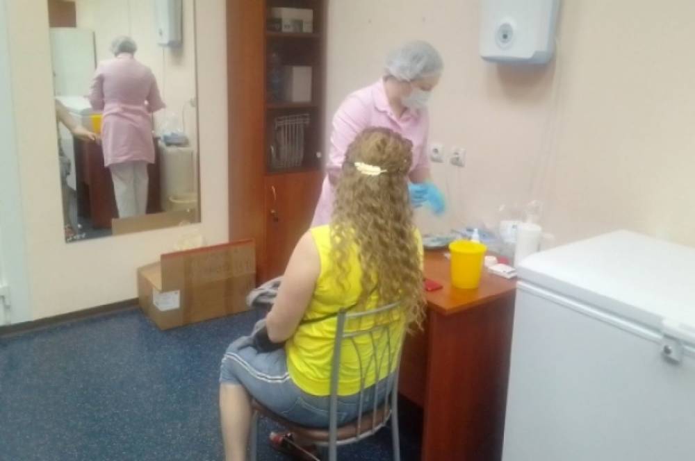 Более 234 тысяч жителей Хабаровского края привились от коронавируса