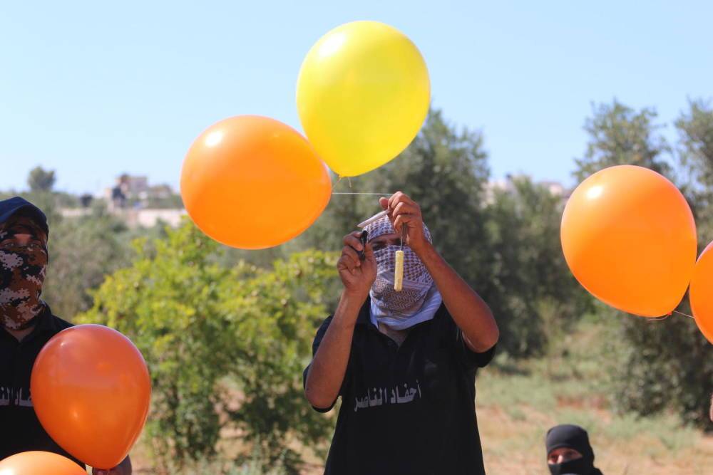 Зажигательные шары из Газы вновь терроризируют Эшколь