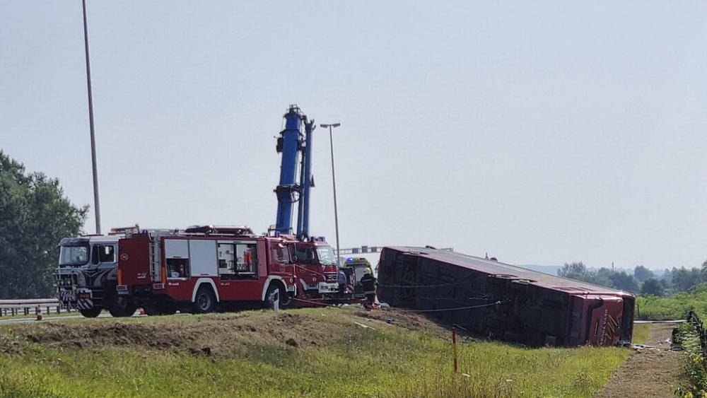Трагедия в Хорватии: водитель автобуса заснул за рулем, 10 человек погибли