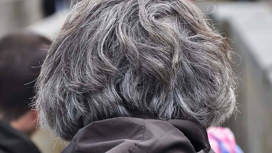 Ученые в США назвали способ вернуть цвет седым волосам