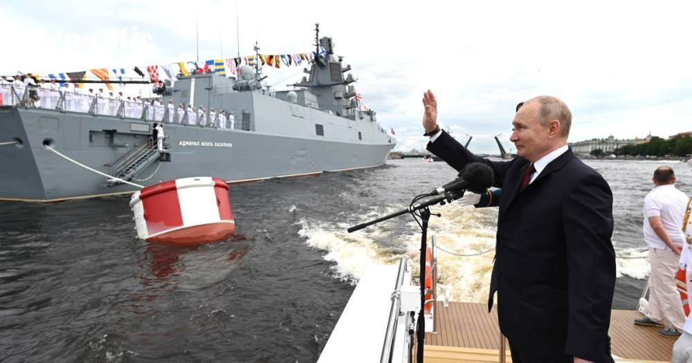 Российский военно-морской флот далеко не так силен, как хотелось бы Кремлю