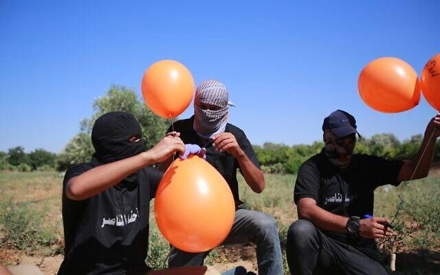 Боевики выпустили по Израилю взрывные шары. Военные нанесли ответный удар