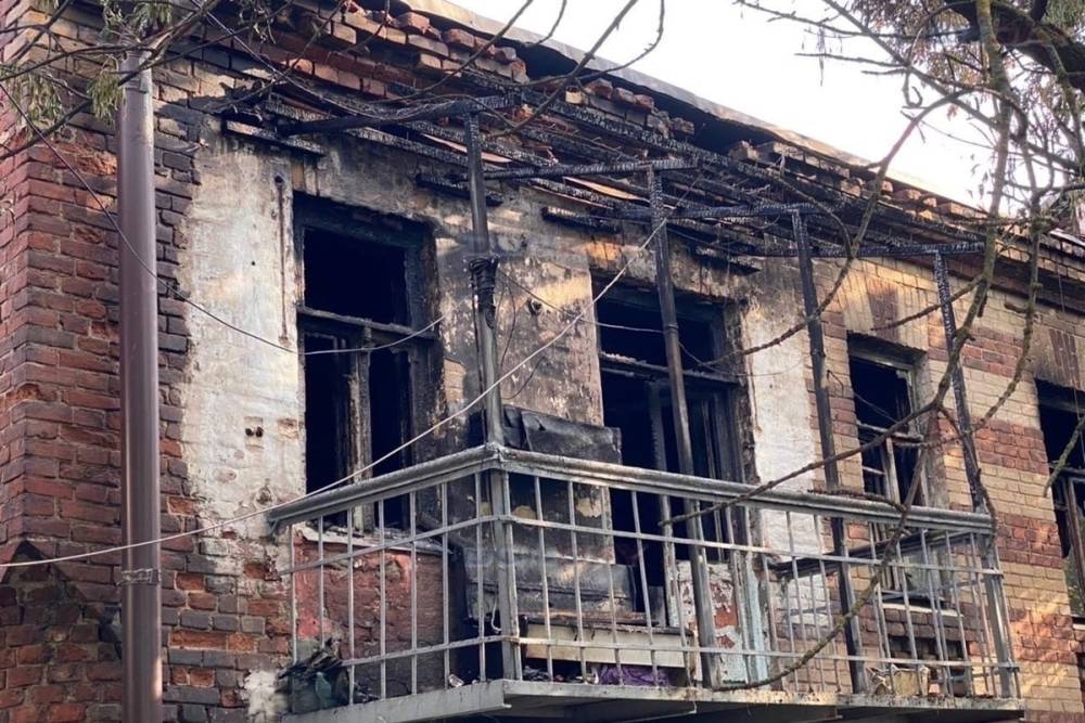 Хозяин сгоревшей квартиры на Островского год назад скончался от COVID-19