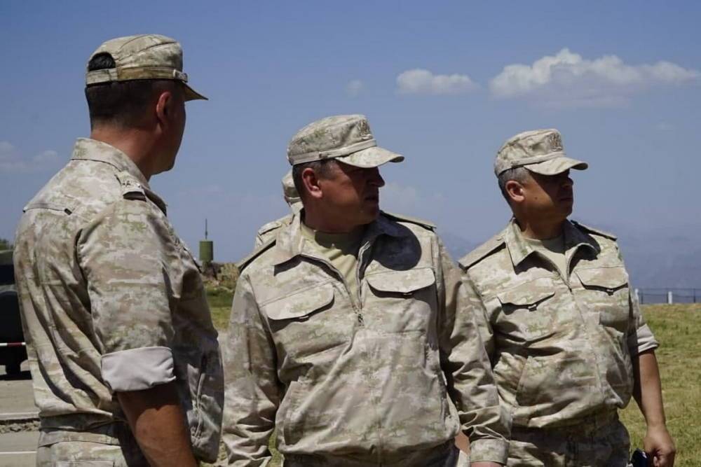 Командующий войсками ЦВО прибыл в Таджикистан