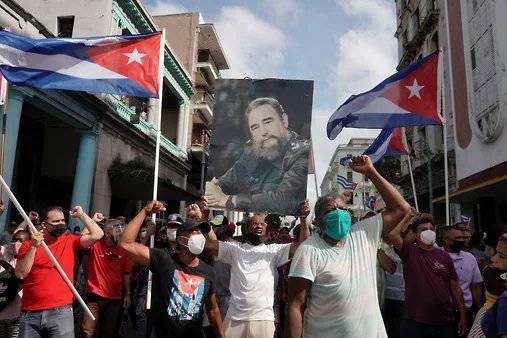 Лукашенко выразил солидарность с властями Кубы в обороне независимости