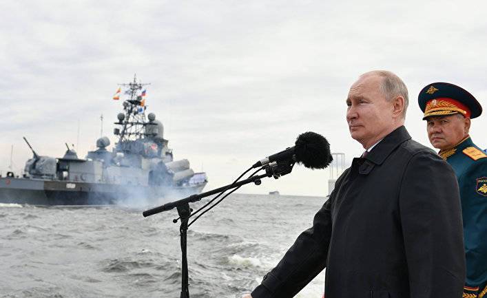 Le Figaro (Франция): Владимир Путин прославляет российский флот, способный уничтожить «любую цель»
