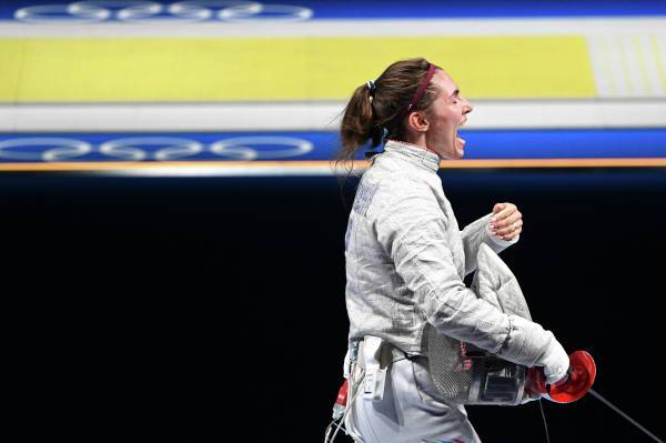 Россиянка София Позднякова вышла в финал олимпийского турнира по фехтованию