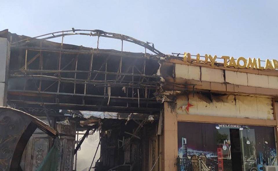 В Ташкенте сгорело кафе "Замондош", пострадавших и погибших нет