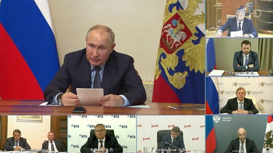 Крупные транспортные проекты обсудил Владимир Путин на совещании в Санкт-Петербурге